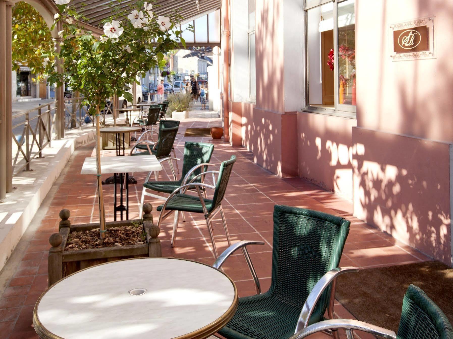 Logis Hotel Saint-Roch Pleumartin Εξωτερικό φωτογραφία